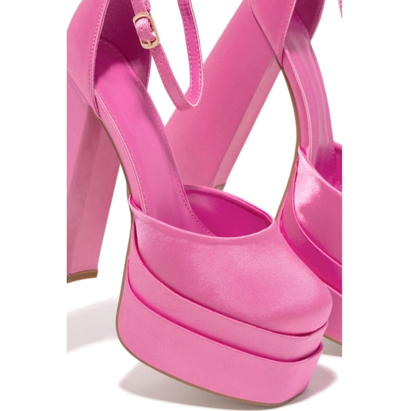 Size- 7.5 π€π₯π½ππππππ'π π«πππ πΊππππ π·πππππππ - π·π°π΅π² - Picture 9 of 10